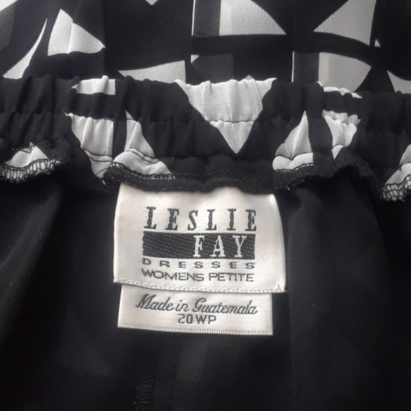 leslie Fay 2 Piece Garment Size 20W - Picture 8 of 11